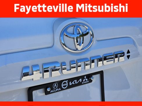 Used 2024 Toyota 4Runner SR5 Premium w/ Moonroof Package AWD/4WD image 15