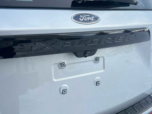 Used 2022 Ford Explorer ST image 5