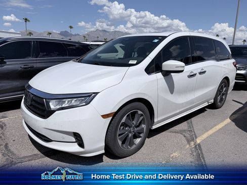 Used 2023 Honda Odyssey Elite image 1