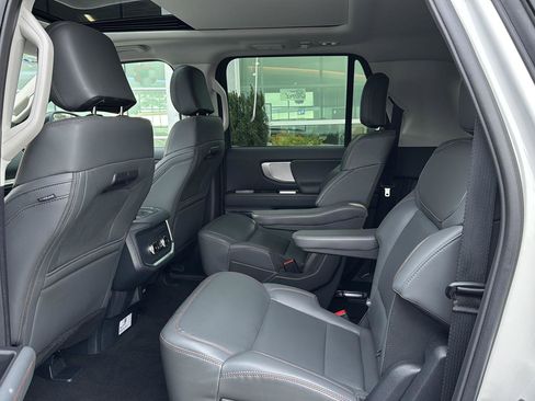 New 2025 Ford Expedition Max Active image 13