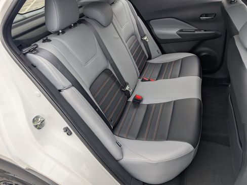 Used 2024 Nissan Kicks SR w/ SR Premium Package FWD image 19