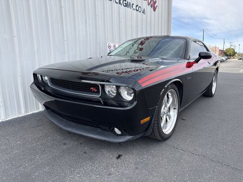 Used 2013 Dodge Challenger R/T image 5