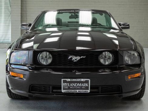 Used 2005 Ford Mustang GT RWD image 5