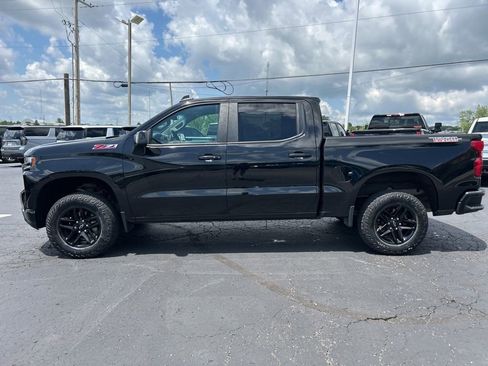 Used 2021 Chevrolet Silverado 1500 LT Trail Boss w/ Convenience Package II AWD/4WD image 8
