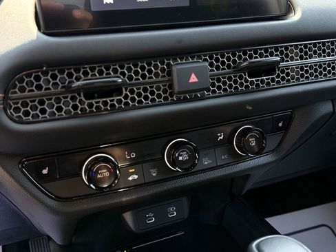 Certified 2026 Honda HR-V Sport image 15