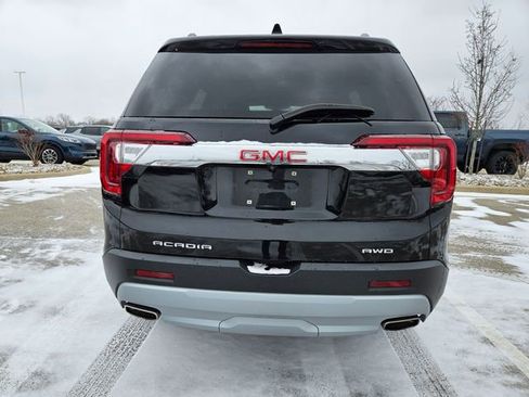 Used 2023 GMC Acadia SLE w/ Driver Convenience Package image 6