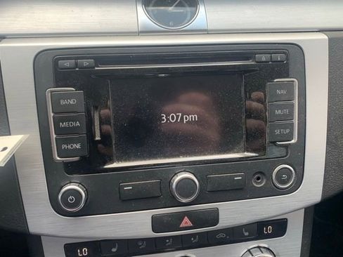 Used 2014 Volkswagen CC Sport image 12