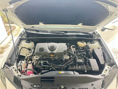 Used 2025 Toyota Camry LE image 32