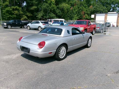 Used 2005 Ford Thunderbird RWD image 6