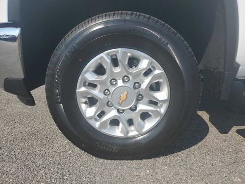 New 2026 Chevrolet Silverado 3500 W/T image 10