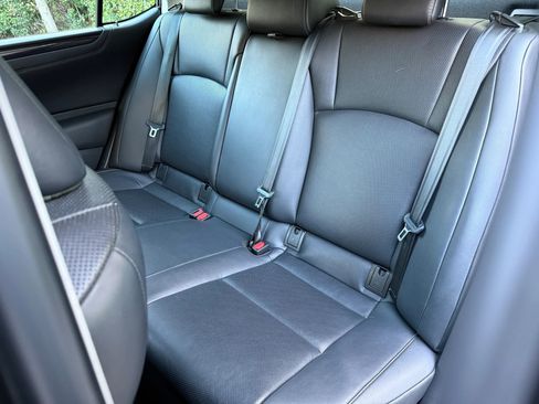 Used 2020 Lexus ES 300h w/ Premium Package image 14