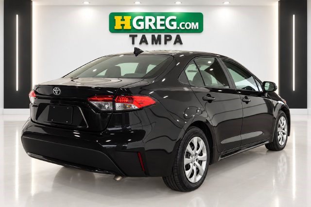 Used 2021 Toyota Corolla LE FWD image 6