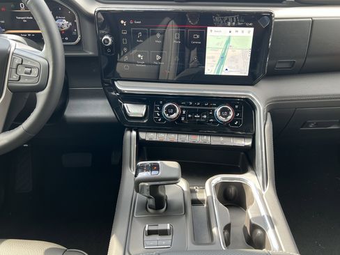 New 2026 GMC Sierra 1500 Denali w/ Technology Package image 17