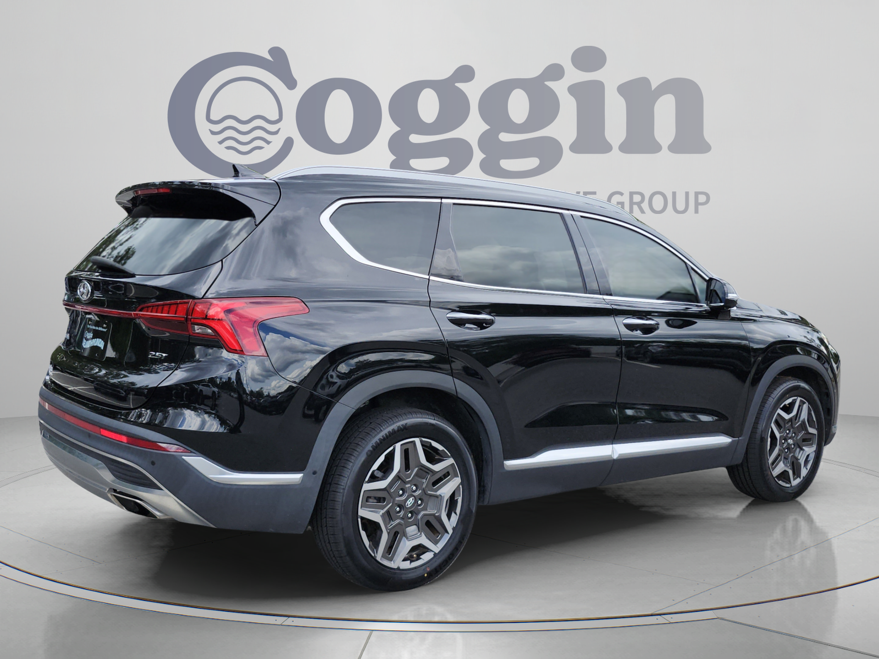 Certified 2021 Hyundai Santa Fe Limited FWD image 6