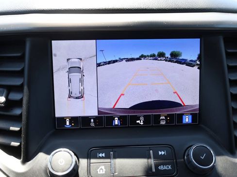 Used 2023 GMC Acadia AT4 w/ Technology Package AWD/4WD image 24