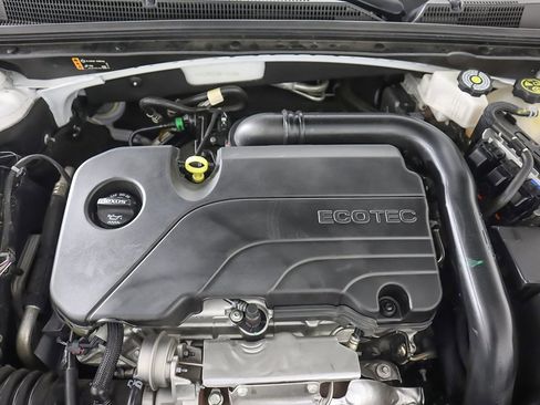 Used 2024 Chevrolet Malibu LT image 19