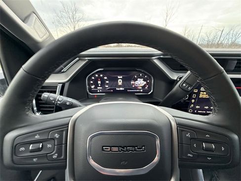 Used 2025 GMC Sierra 2500 Denali w/ Denali Reserve Package image 11