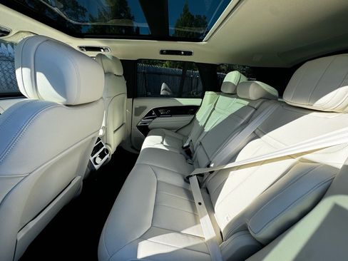 New 2025 Land Rover Range Rover SE image 15