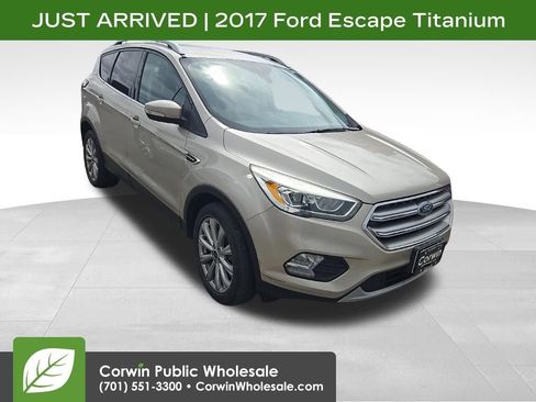 Used 2017 Ford Escape Titanium AWD/4WD image 1