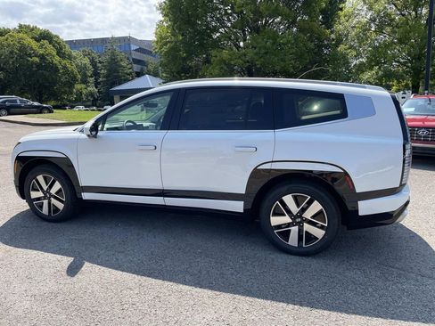 New 2026 Hyundai Ioniq 9 SEL image 4