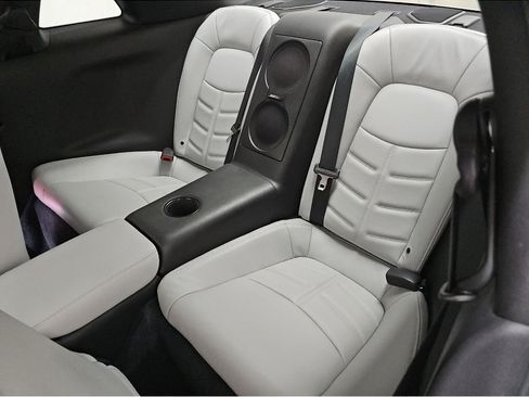 Used 2023 Nissan GT-R Premium AWD/4WD image 9
