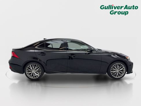 Used 2016 Lexus IS 200t w/ Navigation System Package image 10