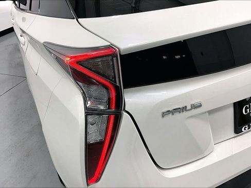 Used 2018 Toyota Prius One FWD image 37