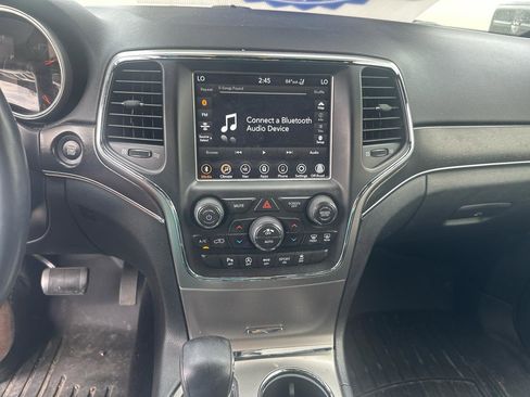 Used 2018 Jeep Grand Cherokee Limited w/ Luxury Group II image 9