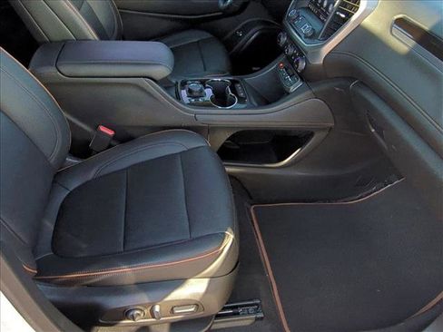 Used 2023 GMC Acadia AT4 w/ Technology Package image 22