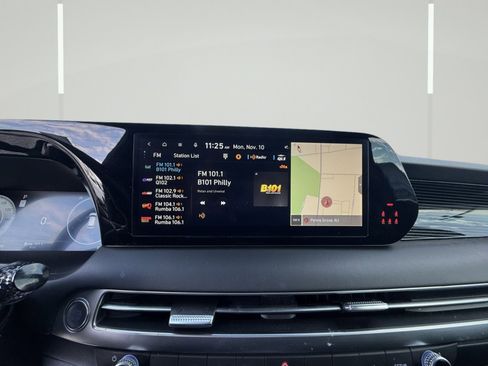 Used 2024 Hyundai Palisade Calligraphy image 19