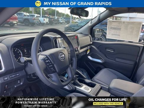 New 2026 Nissan Frontier SV w/ SV Convenience Package AWD/4WD image 12