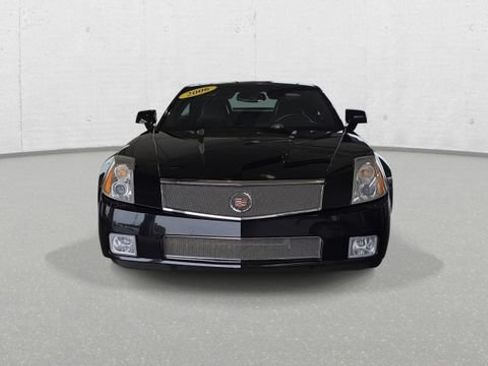 Used 2006 Cadillac XLR V RWD image 10