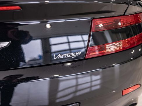 Used 2007 Aston Martin V8 Vantage Coupe image 13
