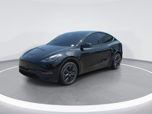 Used 2023 Tesla Model Y Long Range AWD/4WD image 6