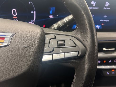 Used 2024 Cadillac XT4 Sport image 17