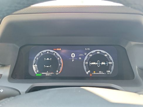 Used 2024 Toyota Tacoma TRD Off-Road AWD/4WD image 18