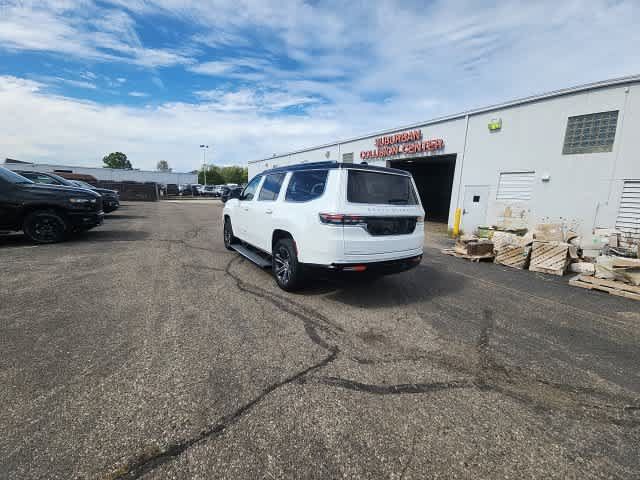Certified 2023 Jeep Grand Wagoneer 4WD image 17