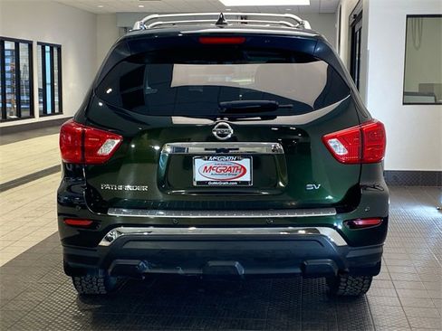 Used 2020 Nissan Pathfinder SV image 5