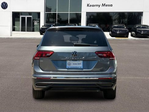 Used 2022 Volkswagen Tiguan SE FWD image 5
