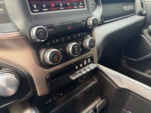 Used 2019 RAM 1500 Laramie w/ Sport Appearance Package AWD/4WD image 24