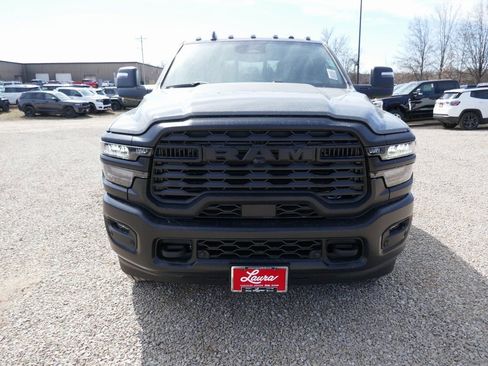 New 2026 RAM 2500 Tradesman AWD/4WD image 10