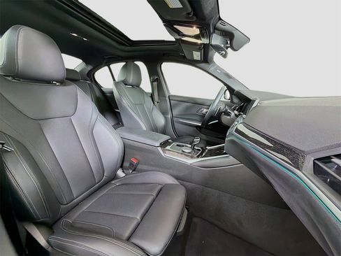 Used 2022 BMW 330i xDrive 330i xDrive w/ Premium Package image 30