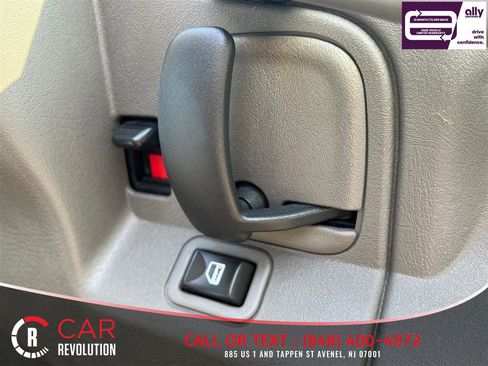 Used 2020 Chevrolet Express 3500 LT w/ LT Preferred Equipment Group RWD image 41