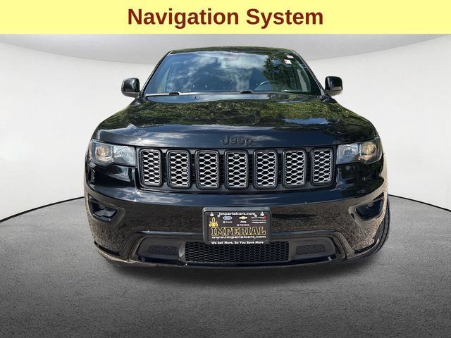 Used 2020 Jeep Grand Cherokee Altitude AWD/4WD image 4