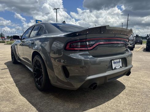 Used 2023 Dodge Charger SRT Hellcat w/ Harman/Kardon Audio Group image 5