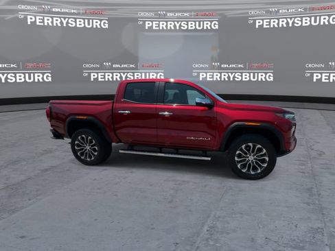 Used 2023 GMC Canyon Denali AWD/4WD image 9