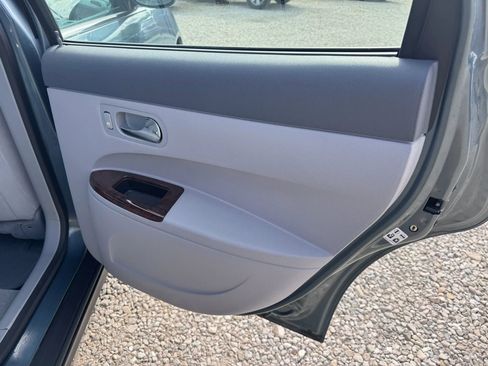 Used 2007 Buick LaCrosse CX FWD image 28