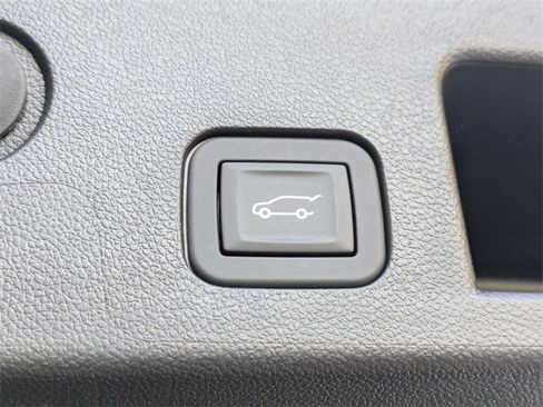 New 2026 Chevrolet Equinox ACTIV w/ Convenience Package III image 30