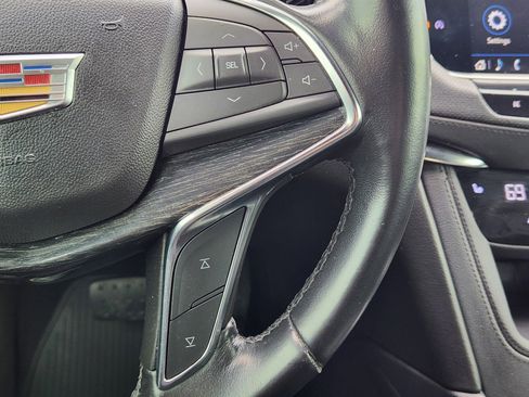 Used 2020 Cadillac XT5 Premium Luxury image 23