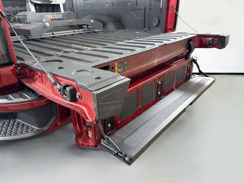 Used 2025 GMC Sierra 3500 AT4 w/ AT4 Premium Plus Package AWD/4WD image 34